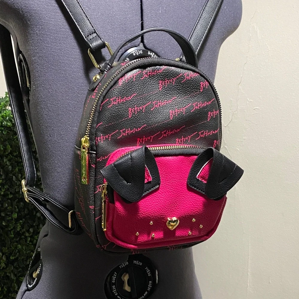Betsey Johnson Mini pink dog backpack